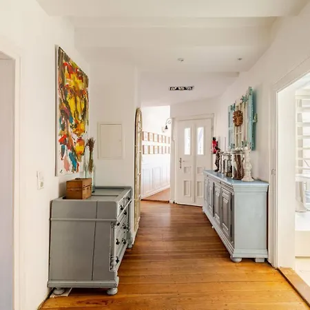 Stilhaus 1730 *