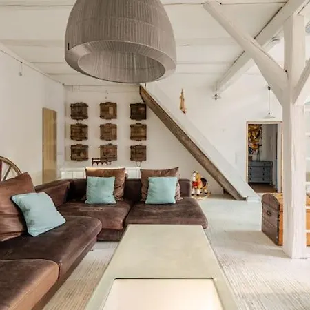 Stilhaus 1730 Königsbach-Stein