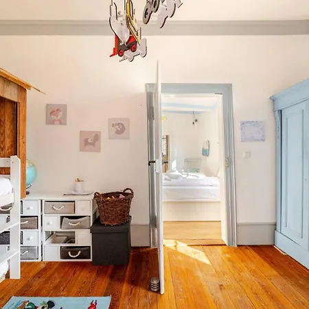 Stilhaus 1730 *
