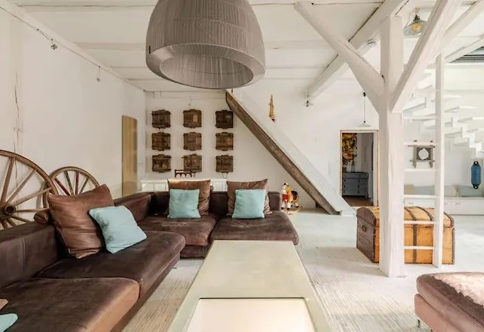 Stilhaus 1730 Konigsbach-Stein