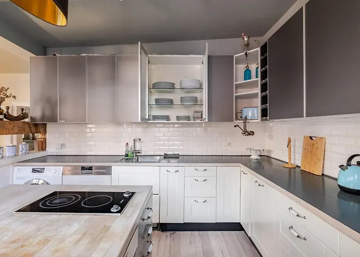 Stilhaus 1730 * Konigsbach-Stein